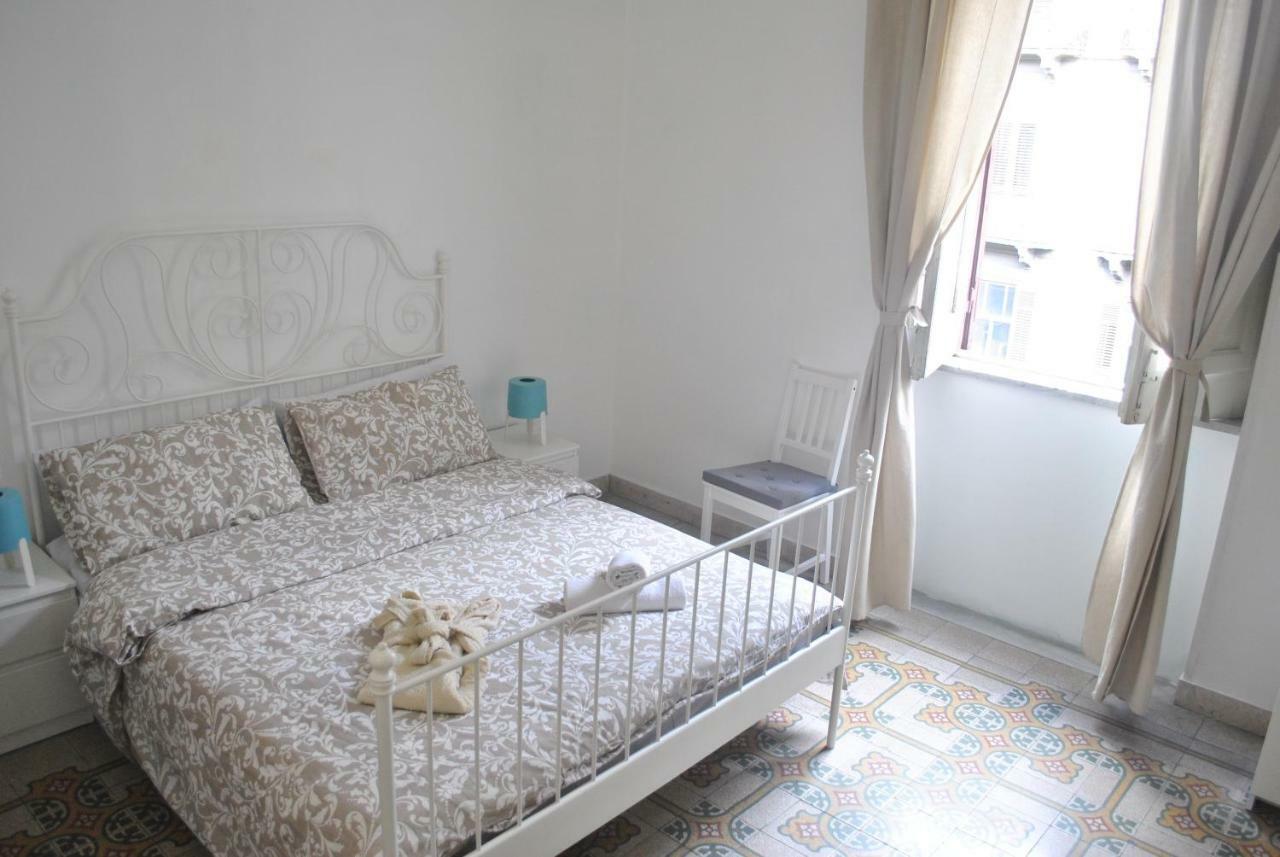 Sunrise Hostel & Rooms Palermo Buitenkant foto