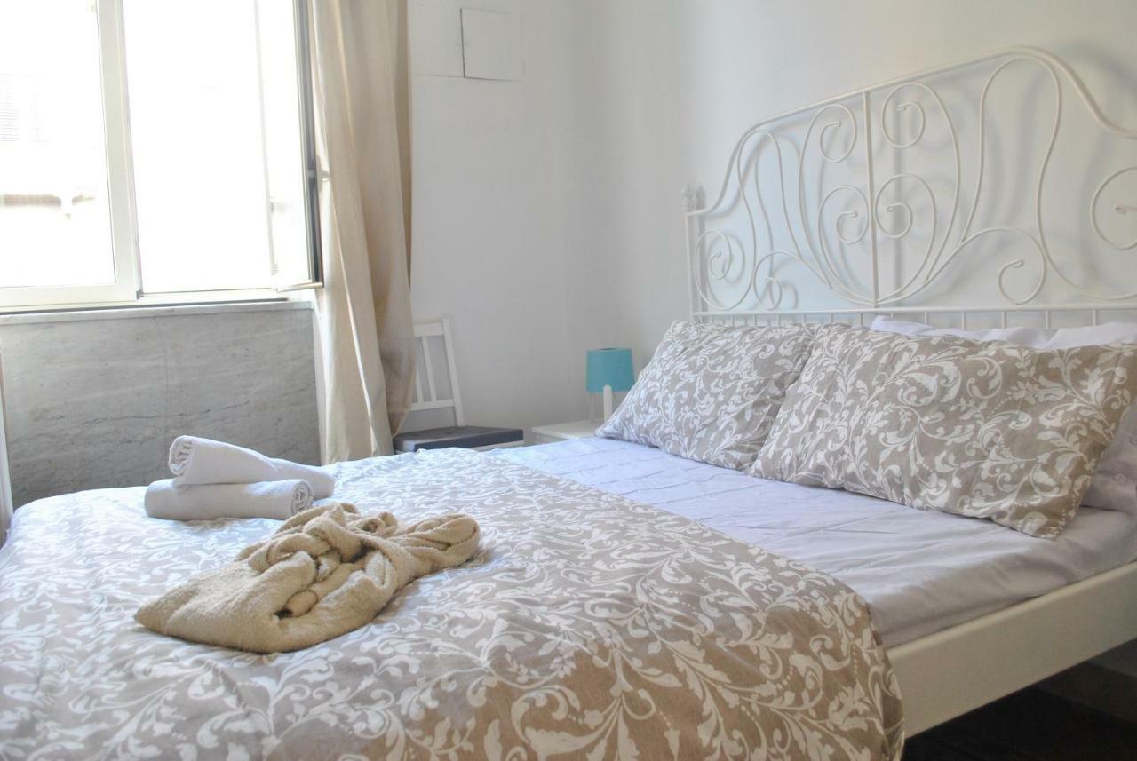 Sunrise Hostel & Rooms Palermo Buitenkant foto